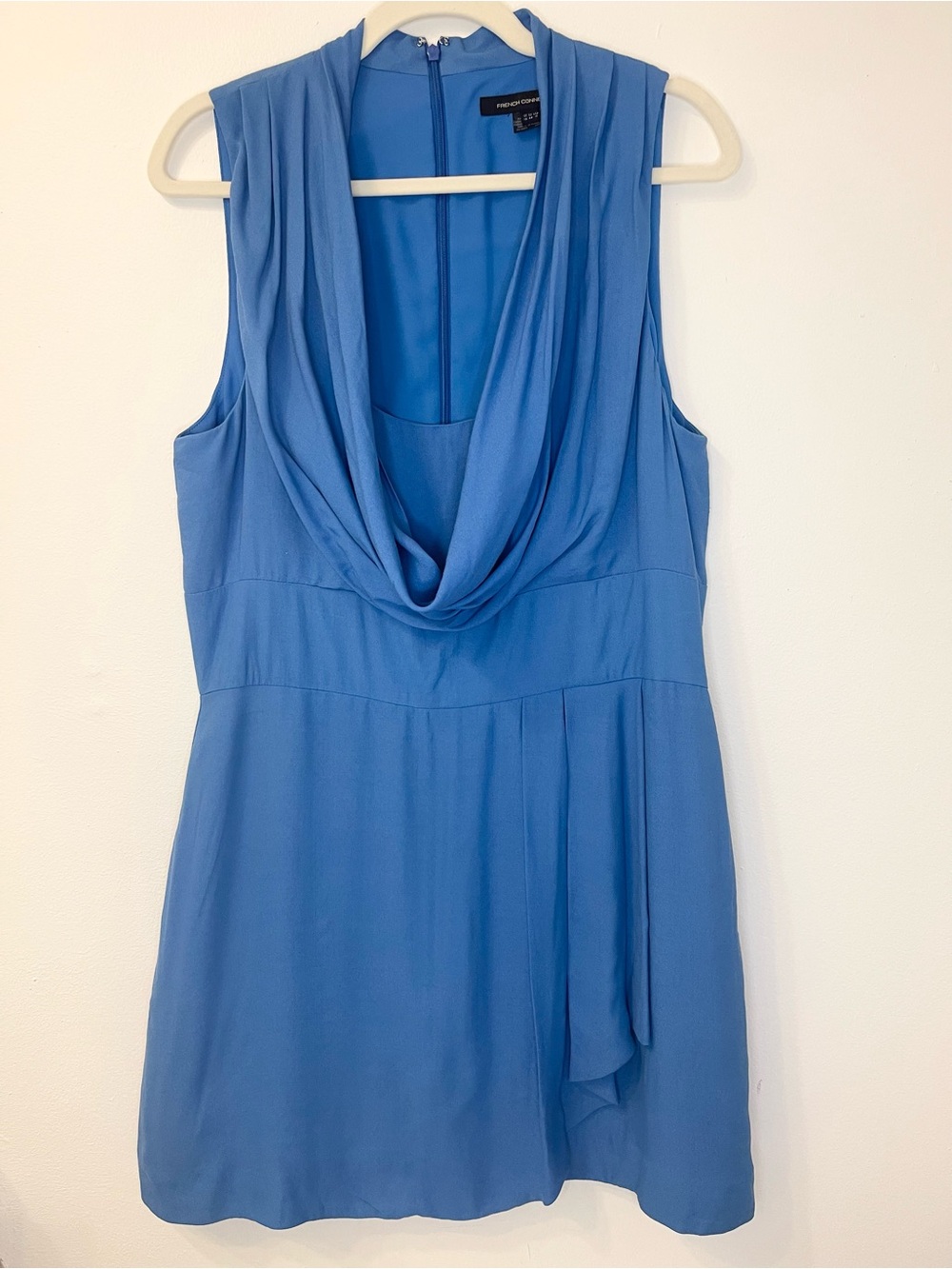 French Connection Ziona Crepe Drape Neck Dress Size 12 PTP 20”-21” EUC